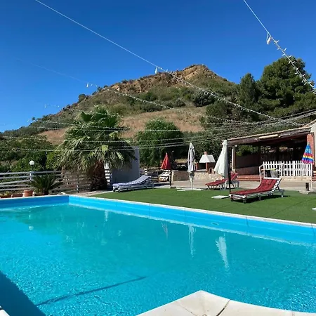 Сasa de vacaciones Oasi Di Pace Tra Le Colline Siciliane Con Piscina Privata