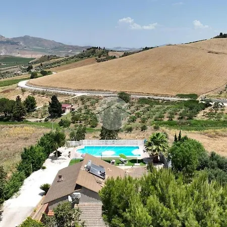 Oasi Di Pace Tra Le Colline Siciliane Con Piscina Privata Сasa de vacaciones