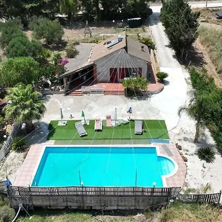 Сasa de vacaciones Oasi Di Pace Tra Le Colline Siciliane Con Piscina Privata